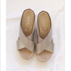 Sliver sandle low heeled shoes